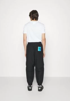 EA7 Emporio Armani Pantalon Cargo Black Homme