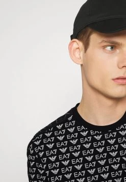 EA7 Emporio Armani Homme TEE ALLOVER LOGO T Shirt Imprimé Black -EA7 Emporio Armani Soldes Magasin 0c48cf44f2c6452abc39e34a4ab1b7af