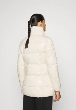 EA7 Emporio Armani Femme Veste D'hiver Sand -EA7 Emporio Armani Soldes Magasin 204655fdf44344efa370eff05afb0d19