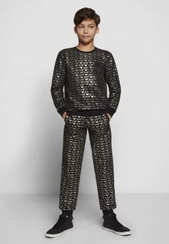 EA7 Emporio Armani MONOGRAM UNISEX Sweatshirt Black/gold -EA7 Emporio Armani Soldes Magasin 21631742aaa64200ac740e709db7a57d