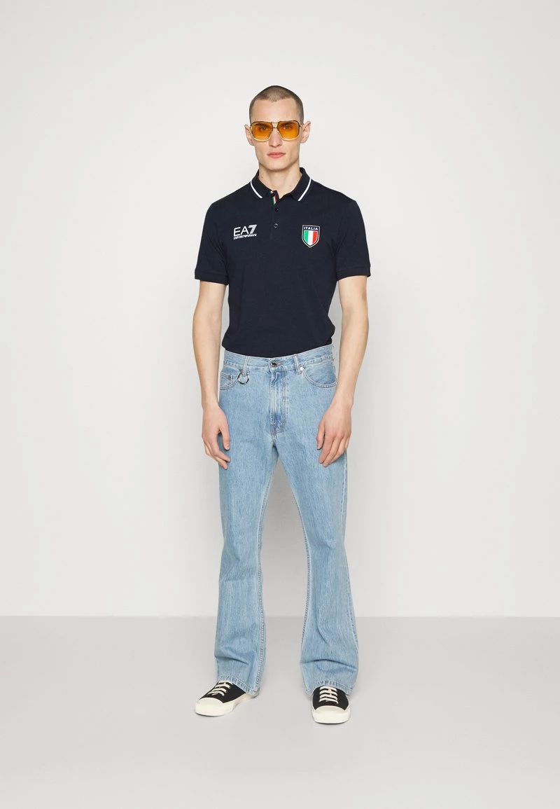 EA7 Emporio Armani Homme Polo Dark Blue 2 EA7 Emporio Armani Homme Polo Dark Blue – Image 2