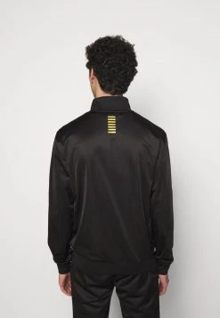 EA7 Emporio Armani TRACKSUIT Survêtement Black Homme -EA7 Emporio Armani Soldes Magasin 2bdceca17d5d4bfd8b2915f311fa0771