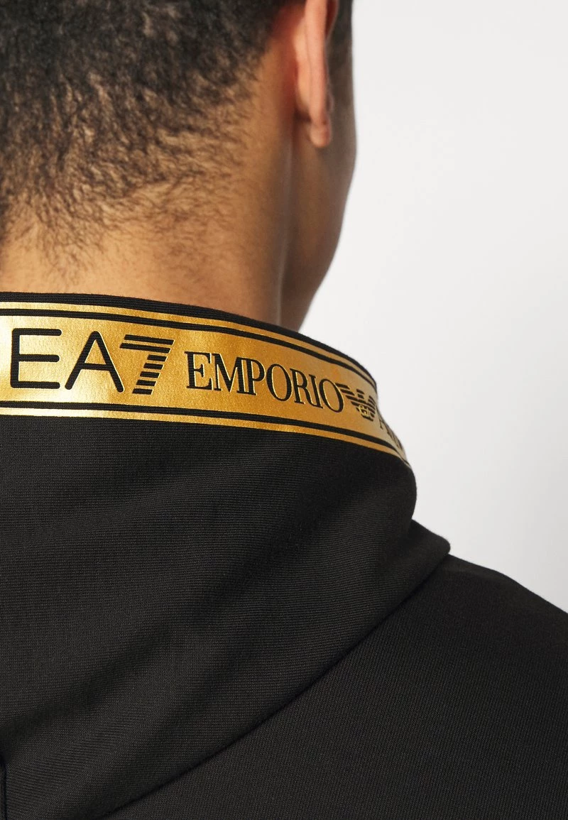 EA7 Emporio Armani Homme Sweat à Capuche Zippé Black/gold 6 EA7 Emporio Armani Homme Sweat à Capuche Zippé Black/gold – Image 6