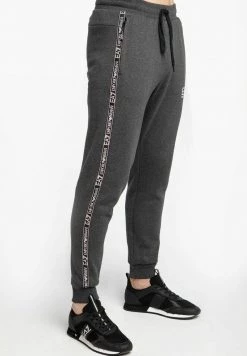 EA7 Emporio Armani Homme SPODNIE Pantalon De Survêtement Grey 8 EA7 Emporio Armani Homme SPODNIE Pantalon De Survêtement Grey -EA7 Emporio Armani Soldes Magasin 2f713f9f885f4dc899a3a7365b2c5310