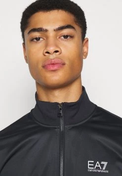 EA7 Emporio Armani Homme TRACKSUIT Survêtement Dark Blue -EA7 Emporio Armani Soldes Magasin 32bab2670b7049f88d0d4193f86f56c6