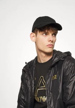 EA7 Emporio Armani Homme JACKET Veste Mi Saison Black 9 EA7 Emporio Armani Homme JACKET Veste Mi Saison Black -EA7 Emporio Armani Soldes Magasin 32e3d0be20ca43a68e35f9b5d1dec2c0