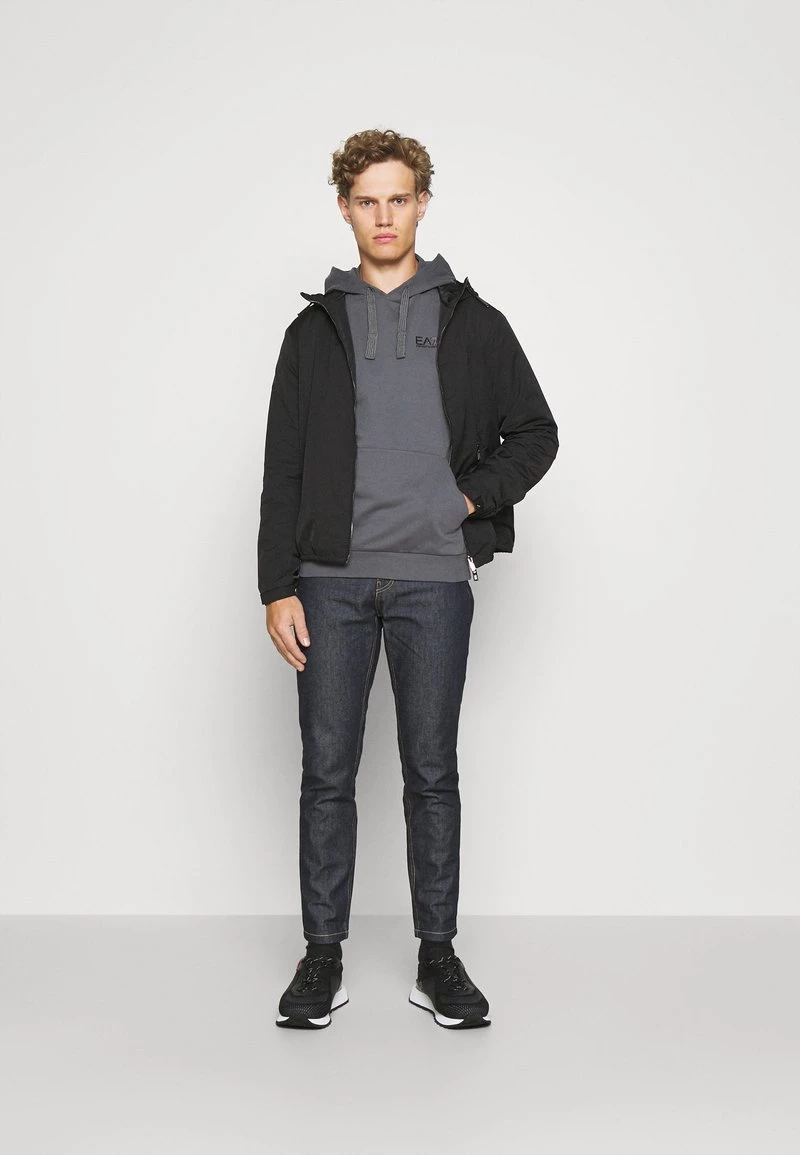 EA7 Emporio Armani Sweat à Capuche Dark Grey/white Homme 2 EA7 Emporio Armani Sweat à Capuche Dark Grey/white Homme – Image 2