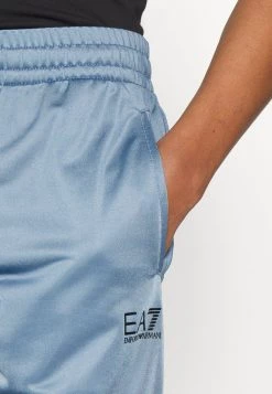 EA7 Emporio Armani TRACKSUIT Survêtement Dark Blue Homme -EA7 Emporio Armani Soldes Magasin 39141d406f544499980cc8f07e1fe8ac