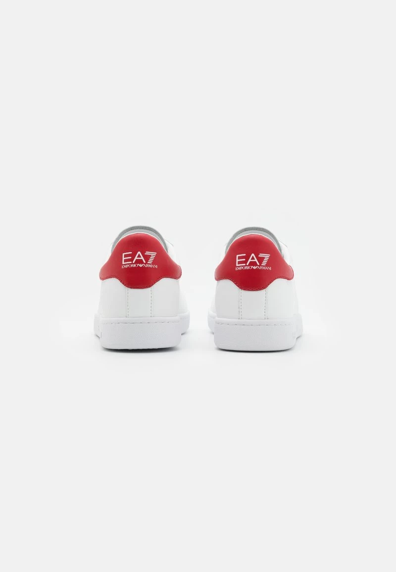 EA7 Emporio Armani UNISEX Baskets Basses White/racing Red 3 EA7 Emporio Armani UNISEX Baskets Basses White/racing Red – Image 3
