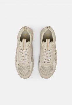 EA7 Emporio Armani Homme Baskets Basses Beige/gold Coloured -EA7 Emporio Armani Soldes Magasin 3e9b67210db640af9c7bd10bc0053536