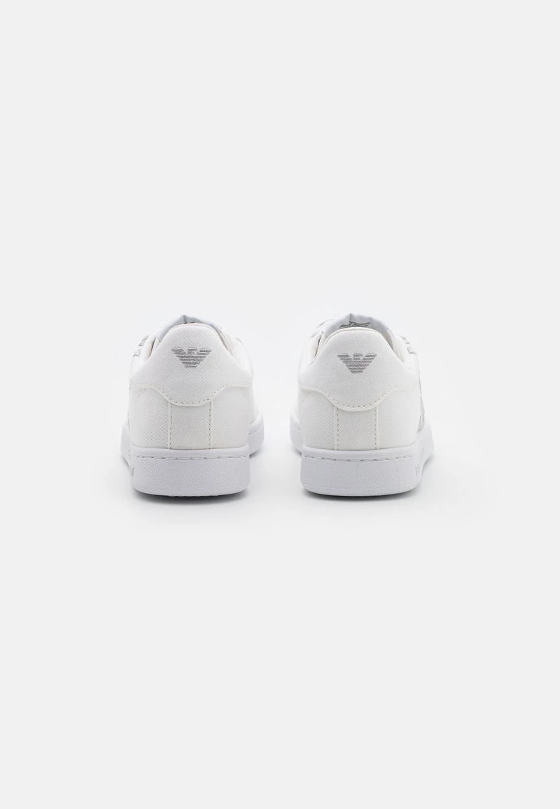 EA7 Emporio Armani UNISEX Baskets Basses White/silver 3 EA7 Emporio Armani UNISEX Baskets Basses White/silver – Image 3