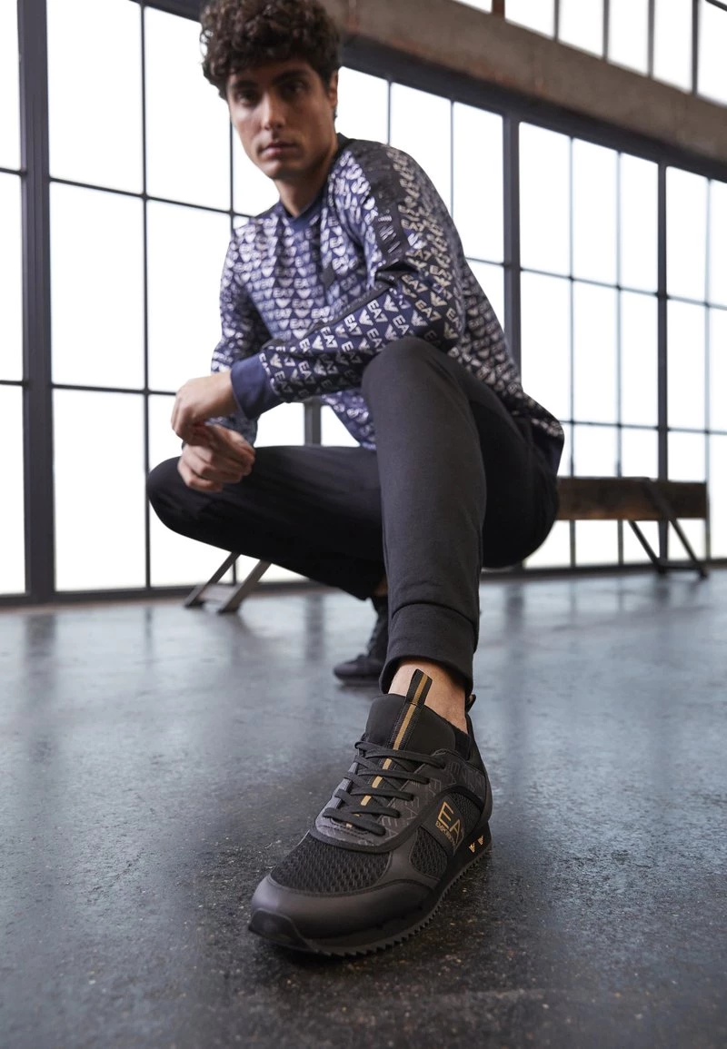 EA7 Emporio Armani Baskets Basses Black Homme 3 EA7 Emporio Armani Baskets Basses Black Homme – Image 3