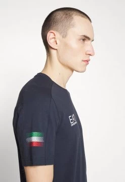 EA7 Emporio Armani Homme T Shirt Imprimé Dark Blue -EA7 Emporio Armani Soldes Magasin 4b827fd064a545f6bf76afc37122e3f3