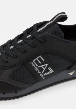 EA7 Emporio Armani UNISEX Baskets Basses Black/mottled Dark Grey -EA7 Emporio Armani Soldes Magasin 4c6dfe2b8272466d9a4ff1449ffbe058