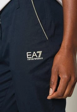 EA7 Emporio Armani TENNIS CLUB PANTS Pantalon Classique Blu Navy Femme -EA7 Emporio Armani Soldes Magasin 4fcd45cfb1064d3da20e1169b470173a