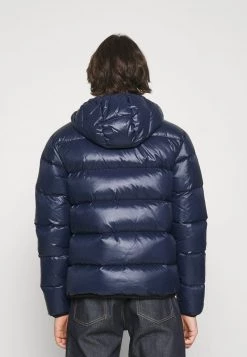 EA7 Emporio Armani Doudoune Dark Blue Homme -EA7 Emporio Armani Soldes Magasin 52dfe8dd7378449bb977f0e5ab92dbe4