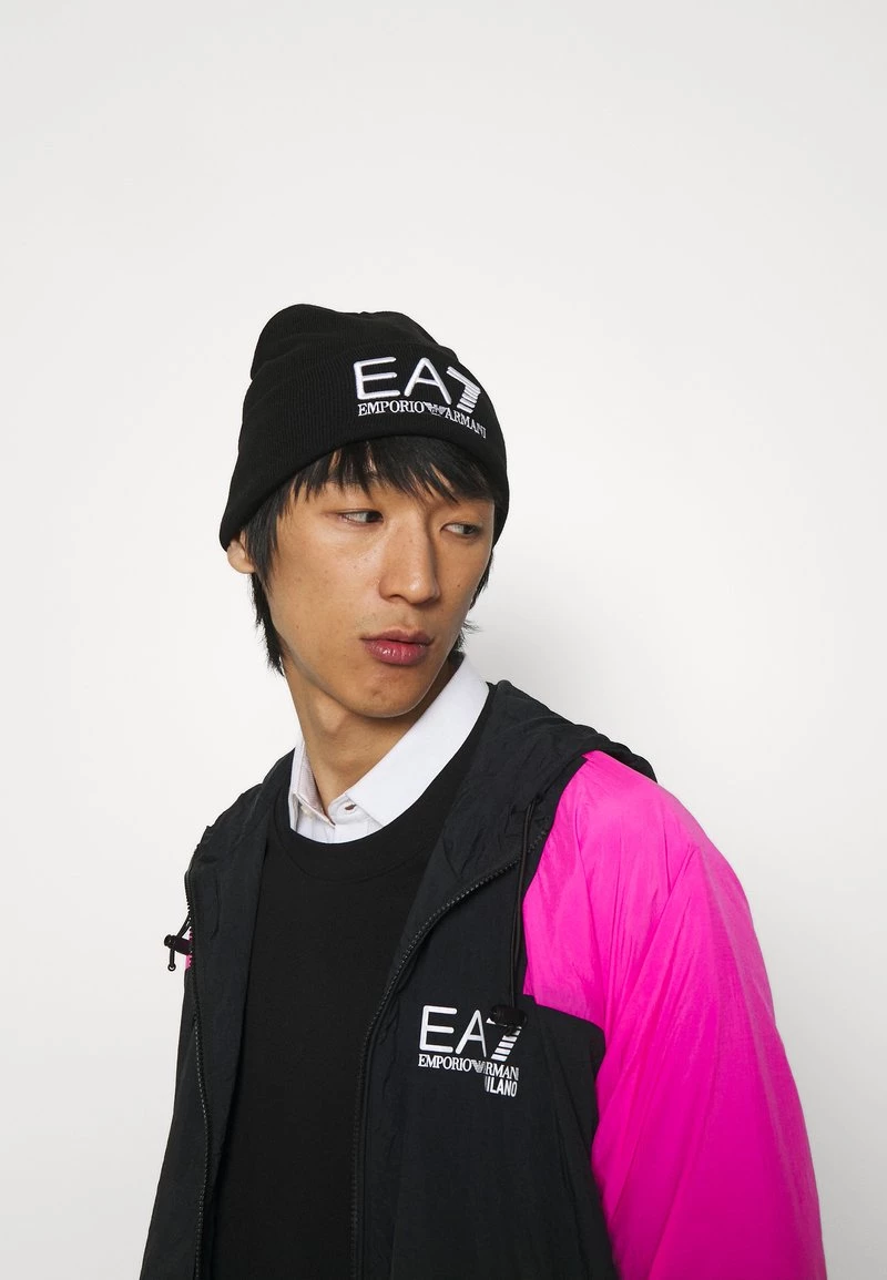 EA7 Emporio Armani UNISEX Bonnet Black 2 EA7 Emporio Armani UNISEX Bonnet Black – Image 2