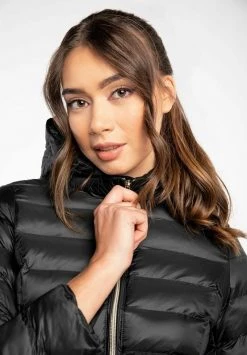 EA7 Emporio Armani Femme Veste D'hiver Black -EA7 Emporio Armani Soldes Magasin 5a4f0aa9f12d4ceaad3cae7375023ea7