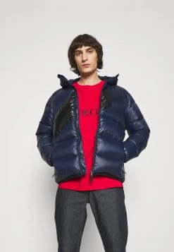 EA7 Emporio Armani Doudoune Dark Blue Homme -EA7 Emporio Armani Soldes Magasin 5e7fd8764b8f4e938153f4b70bc18bb2