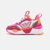EA7 Emporio Armani Enfant Baskets Basses Light Pink/orange
