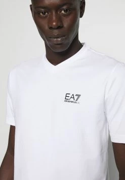 EA7 Emporio Armani Homme V NECK T Shirt Imprimé White -EA7 Emporio Armani Soldes Magasin 766e709bb16a4cbcbab523a1d21a330d