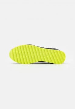 EA7 Emporio Armani Homme Baskets Basses Iron Gate/yellowfluo -EA7 Emporio Armani Soldes Magasin 769cf9050af749c8a03eaf76512e1185