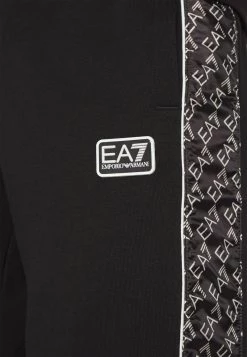 EA7 Emporio Armani Homme BERMUDA Short Black -EA7 Emporio Armani Soldes Magasin 80b4e883adda446ba007cd68274476d8