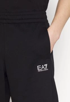 EA7 Emporio Armani BERMUDA Short Black Homme 9 EA7 Emporio Armani BERMUDA Short Black Homme -EA7 Emporio Armani Soldes Magasin 84e2a820f11945dfa4d2ec8f735f012d