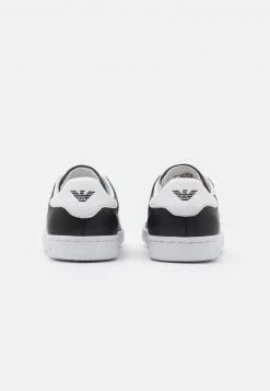 EA7 Emporio Armani Enfant Baskets Basses Black 8 EA7 Emporio Armani Enfant Baskets Basses Black -EA7 Emporio Armani Soldes Magasin 878f66e937e3480980f8b6bc281f0f37