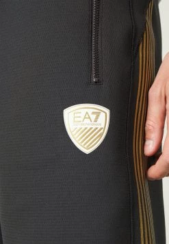 EA7 Emporio Armani BERMUDA Short Anthracite Homme 11 EA7 Emporio Armani BERMUDA Short Anthracite Homme -EA7 Emporio Armani Soldes Magasin 8ced7badec54478caec3ccd9f47876c4