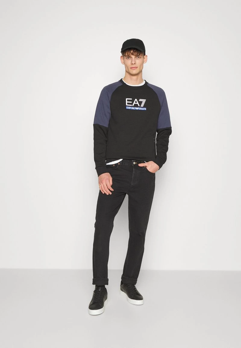EA7 Emporio Armani Homme T Shirt à Manches Longues Black 2 EA7 Emporio Armani Homme T Shirt à Manches Longues Black – Image 2