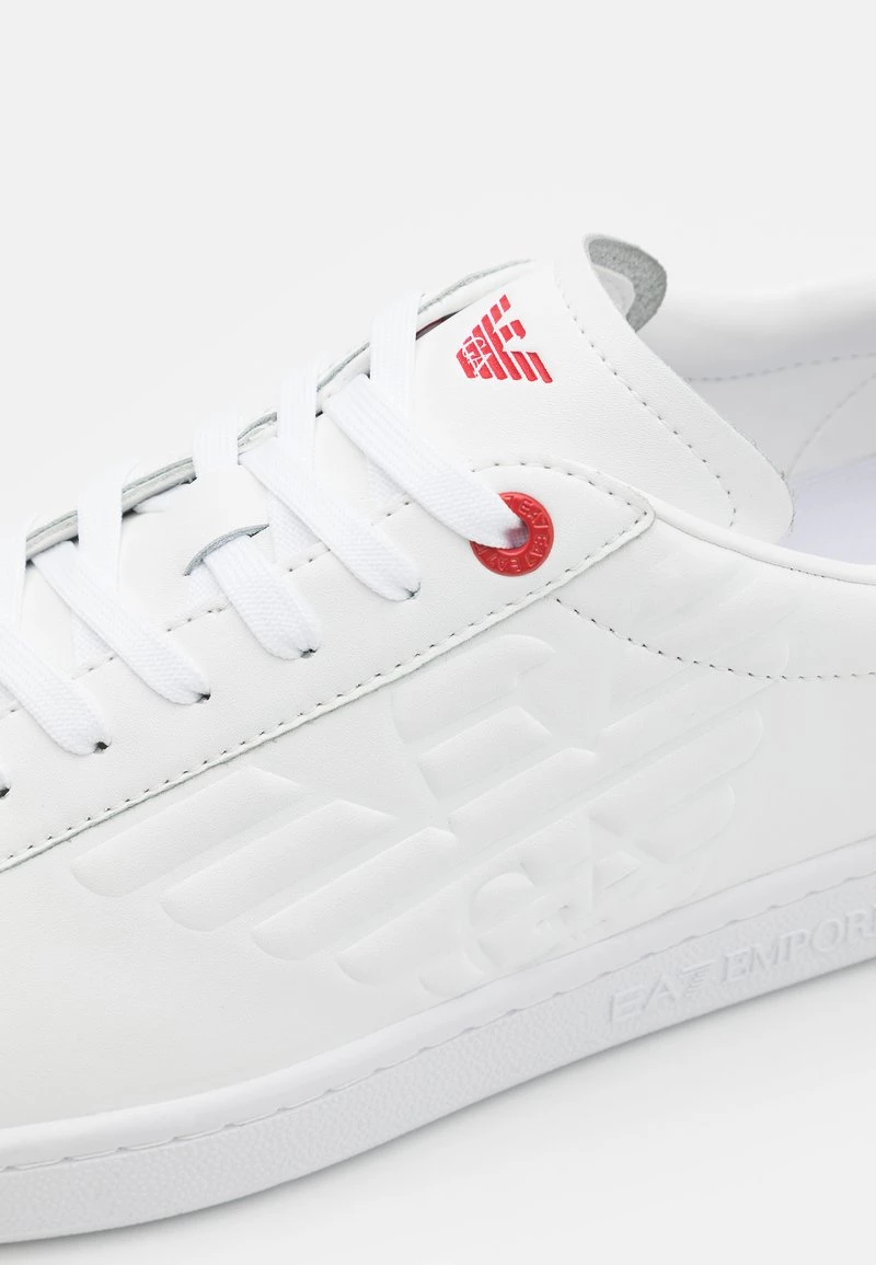 EA7 Emporio Armani UNISEX Baskets Basses White/racing Red 6 EA7 Emporio Armani UNISEX Baskets Basses White/racing Red – Image 6