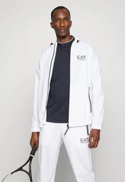 EA7 Emporio Armani Homme TENNIS PRO SERAFINO T Shirt Imprimé Blu Navy 12 EA7 Emporio Armani Homme TENNIS PRO SERAFINO T Shirt Imprimé Blu Navy -EA7 Emporio Armani Soldes Magasin 94692ef4c85a4e1d9a5759d3e13eec50