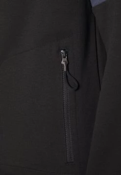 EA7 Emporio Armani Homme T Shirt à Manches Longues Black 11 EA7 Emporio Armani Homme T Shirt à Manches Longues Black -EA7 Emporio Armani Soldes Magasin 9675e589c3494aeb83d5828ed053fa4c