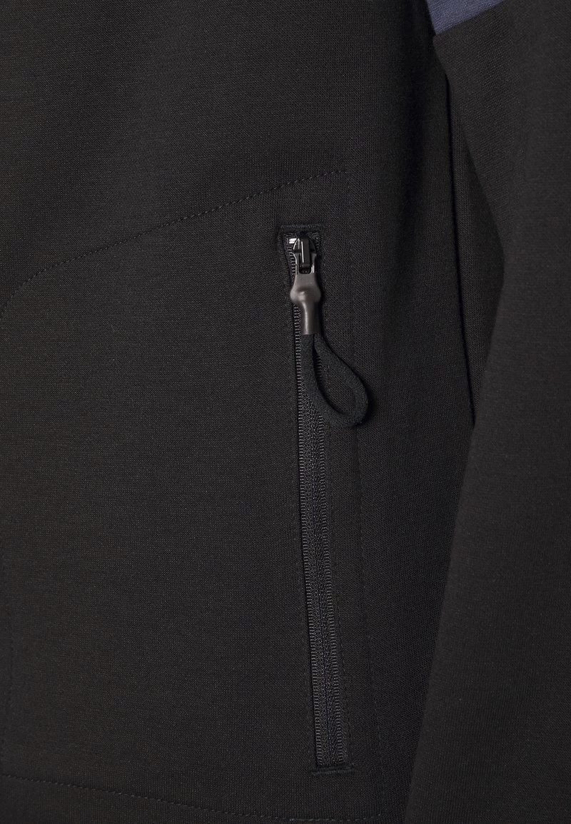 EA7 Emporio Armani Homme T Shirt à Manches Longues Black 5 EA7 Emporio Armani Homme T Shirt à Manches Longues Black – Image 5