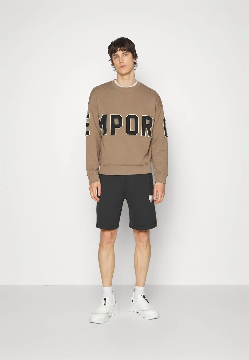 EA7 Emporio Armani BERMUDA Short Anthracite Homme 2 EA7 Emporio Armani BERMUDA Short Anthracite Homme – Image 2