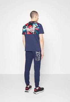 EA7 Emporio Armani Homme TROUSER Pantalon De Survêtement Dark Blue -EA7 Emporio Armani Soldes Magasin a0c02e3925b649d7909a7d47507d7e1c
