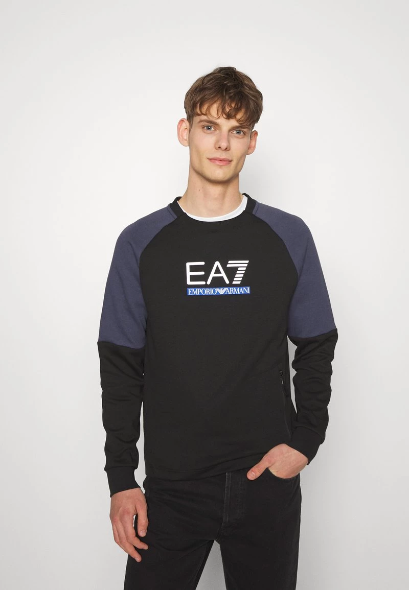 EA7 Emporio Armani Homme T Shirt à Manches Longues Black 1 EA7 Emporio Armani Homme T Shirt à Manches Longues Black