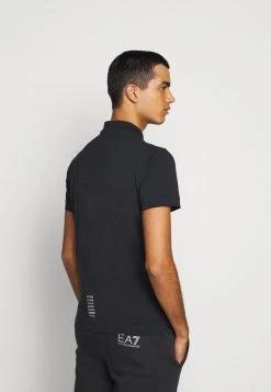 EA7 Emporio Armani Polo Night Blue Homme 7 EA7 Emporio Armani Polo Night Blue Homme -EA7 Emporio Armani Soldes Magasin a5e216a48315453f8c783116ad5e1edb