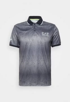 EA7 Emporio Armani TENNIS PRO GRAPHIC T Shirt Imprimé Blue Fantasia Homme -EA7 Emporio Armani Soldes Magasin b082a59536664ce5bc15a1625c0d4aa7
