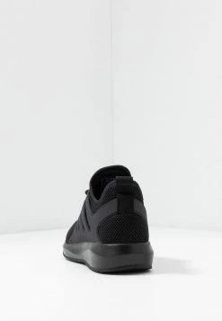 EA7 Emporio Armani Baskets Basses Triple Black Unisex -EA7 Emporio Armani Soldes Magasin b301563d78de4f6ea4c7cea9cefab345