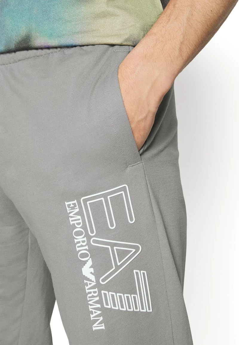 EA7 Emporio Armani Homme TROUSER Pantalon De Survêtement Grey 5 EA7 Emporio Armani Homme TROUSER Pantalon De Survêtement Grey – Image 5