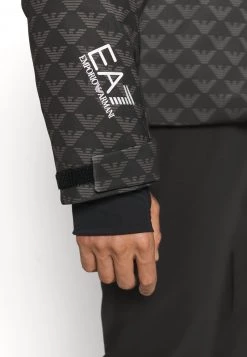 EA7 Emporio Armani Homme Veste De Ski Eagle Fancy Black -EA7 Emporio Armani Soldes Magasin b7cc908d80c54cdd876f577f66068ed0