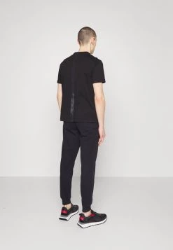 EA7 Emporio Armani Homme TROUSER Pantalon De Survêtement Black -EA7 Emporio Armani Soldes Magasin b8913d15170841348b5b4535960e80d1