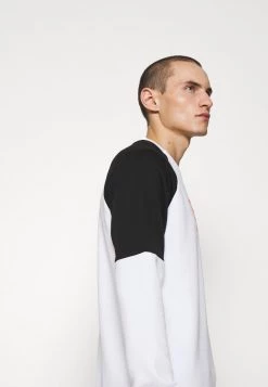 EA7 Emporio Armani Homme Sweatshirt White/black -EA7 Emporio Armani Soldes Magasin c8f0179e92de4cbe9737e2c3c3c5331e