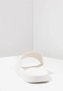 EA7 Emporio Armani Mules White Unisex 9 EA7 Emporio Armani Mules White Unisex -EA7 Emporio Armani Soldes Magasin c949841853334854ac2c2e05fdbf0cb4