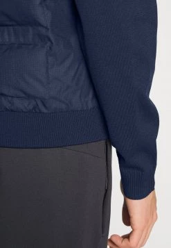 EA7 Emporio Armani Homme JACKET Veste Mi Saison Dark Blue 13 EA7 Emporio Armani Homme JACKET Veste Mi Saison Dark Blue -EA7 Emporio Armani Soldes Magasin cd133c8bc9ca41a098c761195aeab1bb