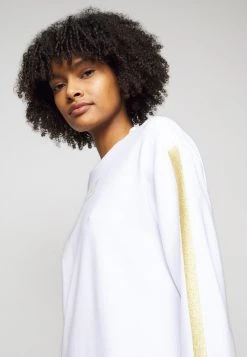 EA7 Emporio Armani Sweatshirt White Femme -EA7 Emporio Armani Soldes Magasin ce4761f80c4e4d78944d3db7dc25eb09