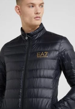 EA7 Emporio Armani JACKET Doudoune Giacca Piumino Homme 9 EA7 Emporio Armani JACKET Doudoune Giacca Piumino Homme -EA7 Emporio Armani Soldes Magasin cf158720f8bc4260aec0d91f32d65648
