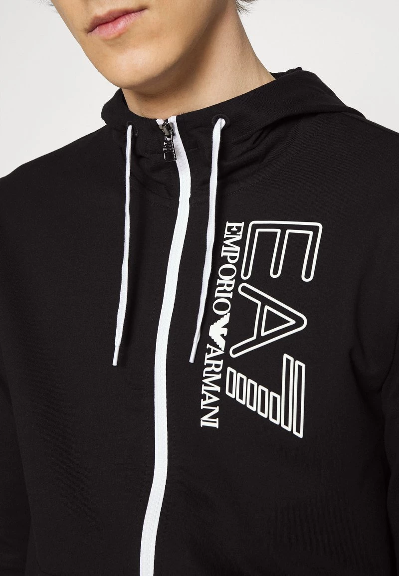EA7 Emporio Armani Sweat à Capuche Zippé Black Homme 6 EA7 Emporio Armani Sweat à Capuche Zippé Black Homme – Image 6